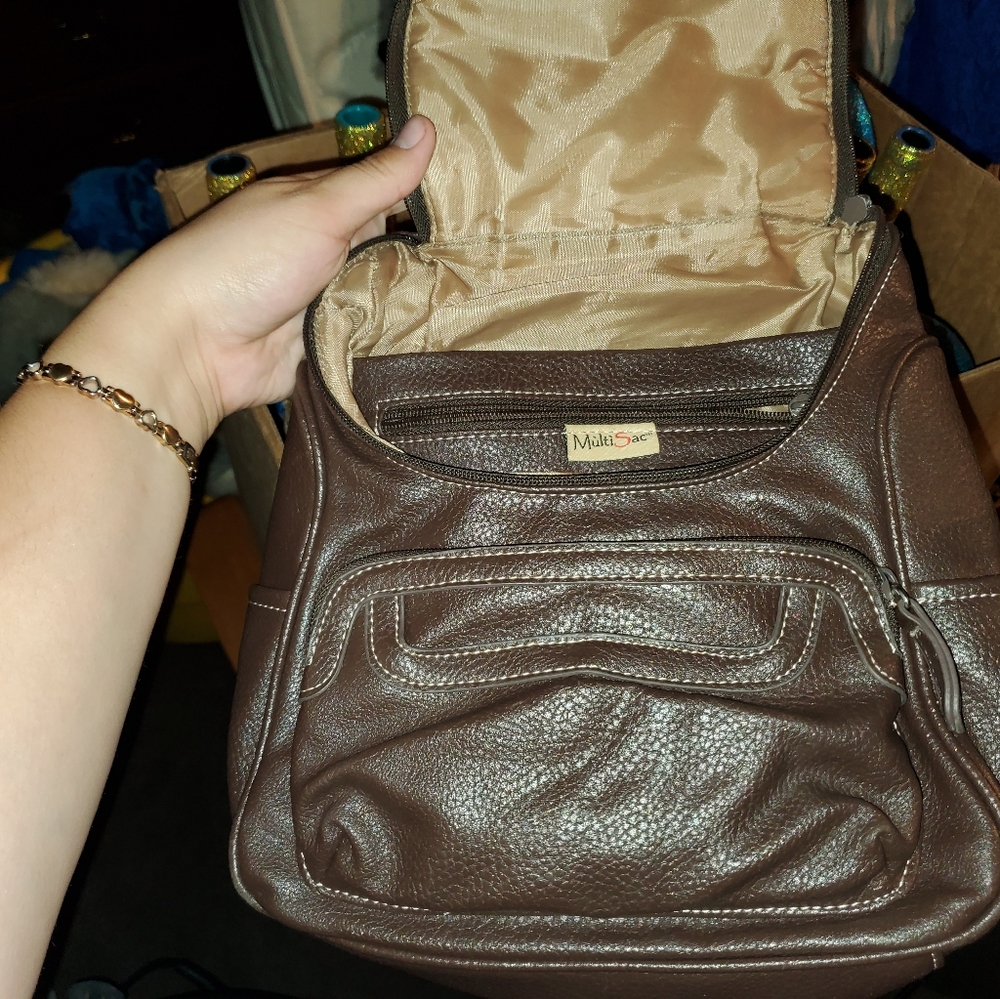 Purses - Picture 4 of 15